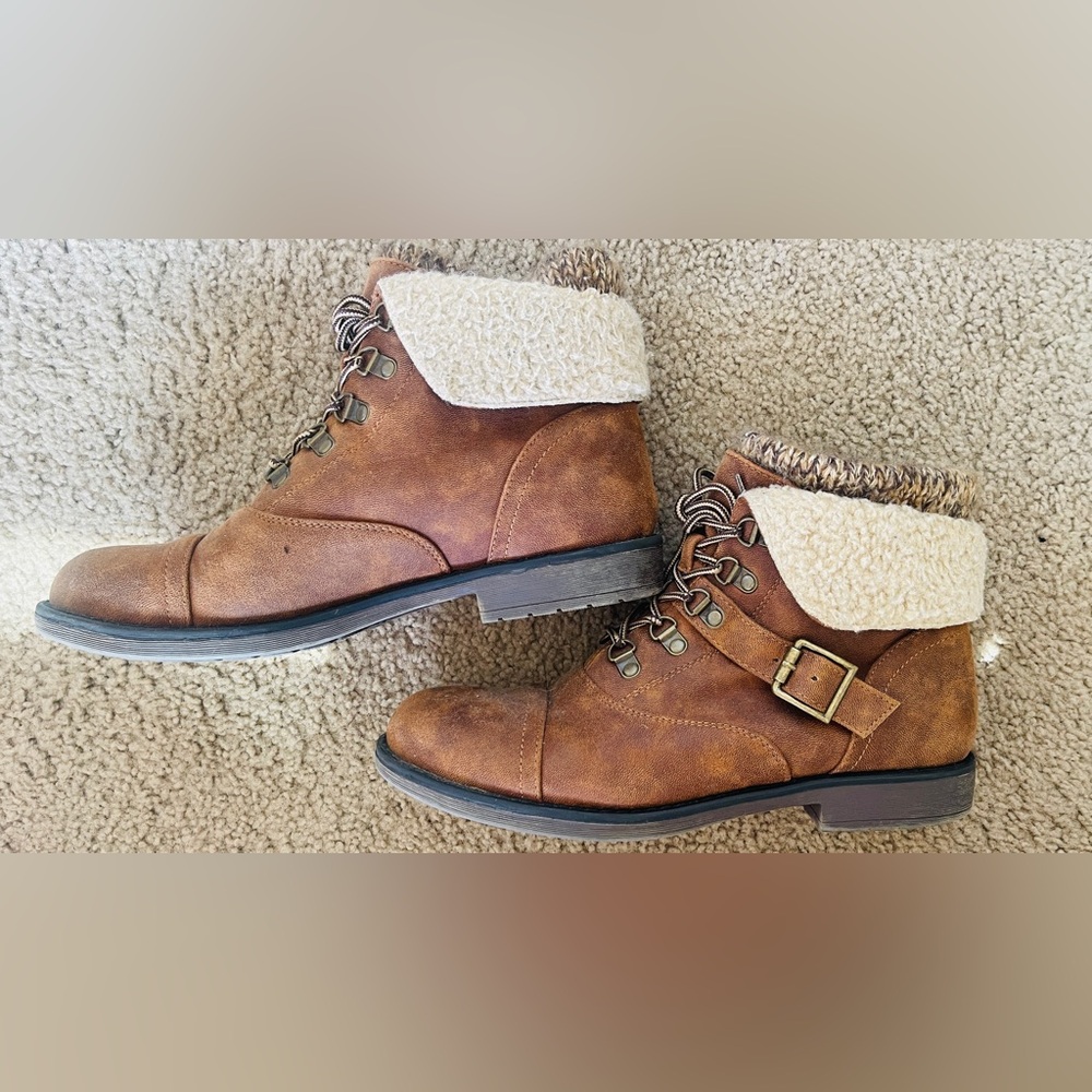 CLIFFS Leather Boots